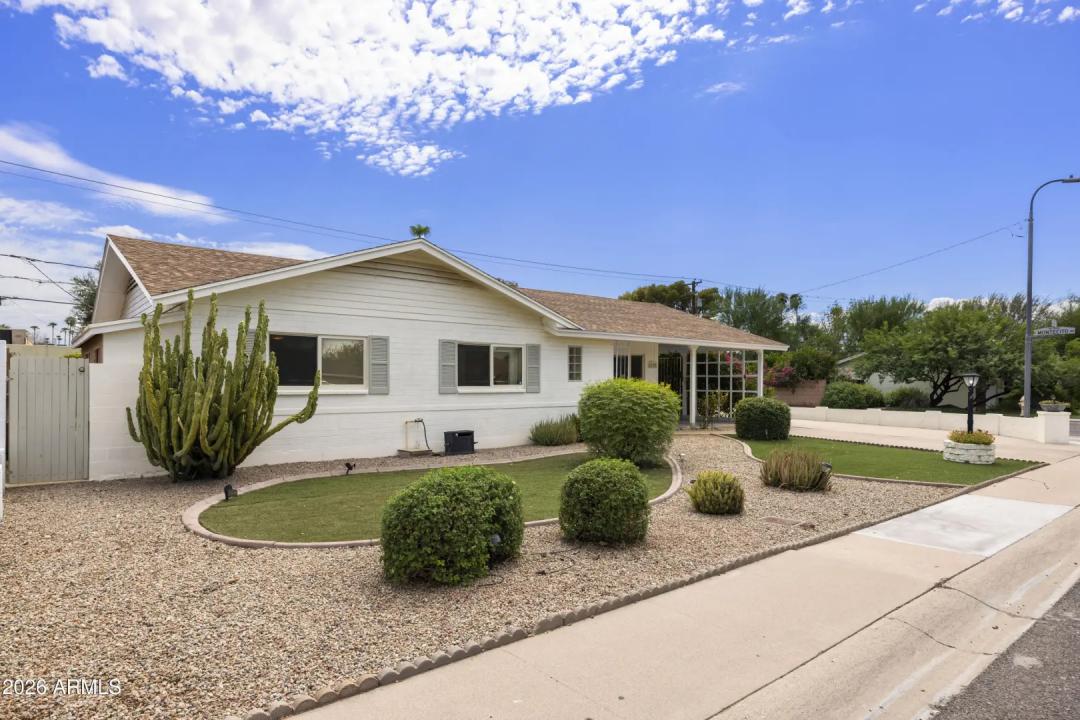 Real Estate Picture 2
