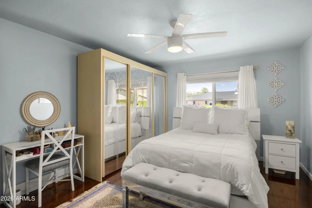 Real Estate Picture 15