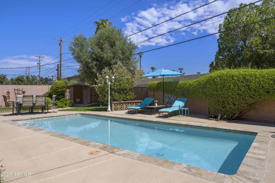 Real Estate Picture 21