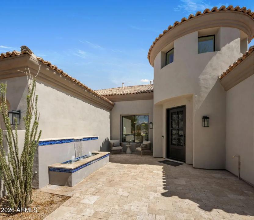 Real Estate Picture 3