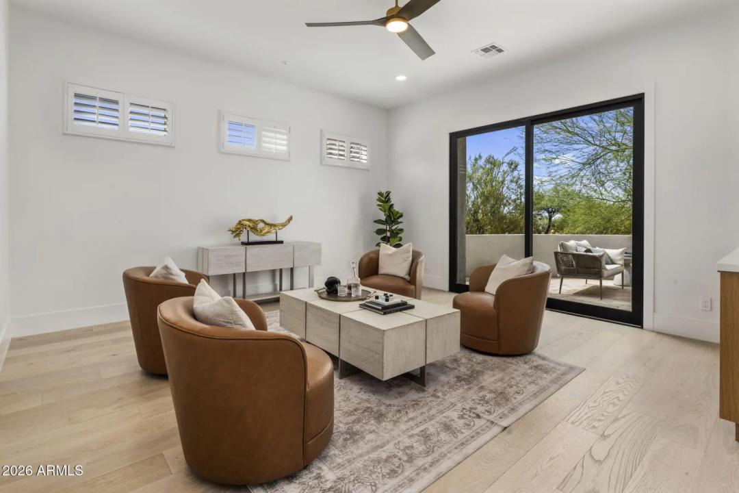 Real Estate Picture 6