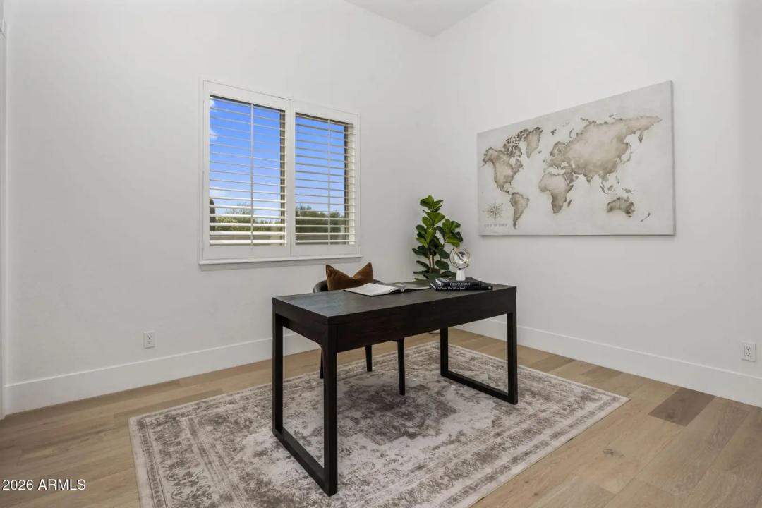 Real Estate Picture 9