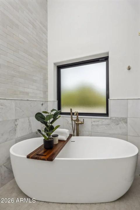 Real Estate Picture 26