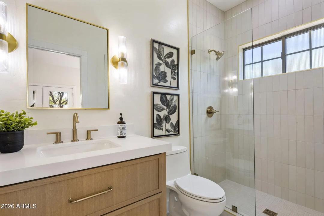 Real Estate Picture 28