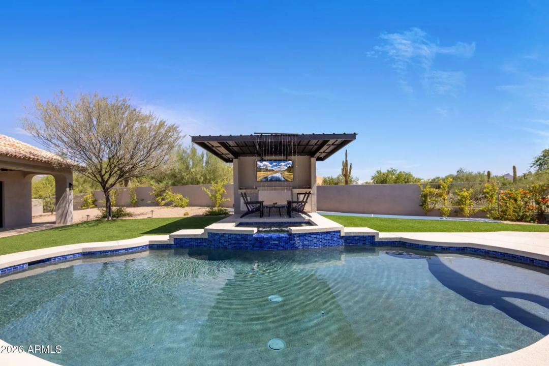 Real Estate Picture 37