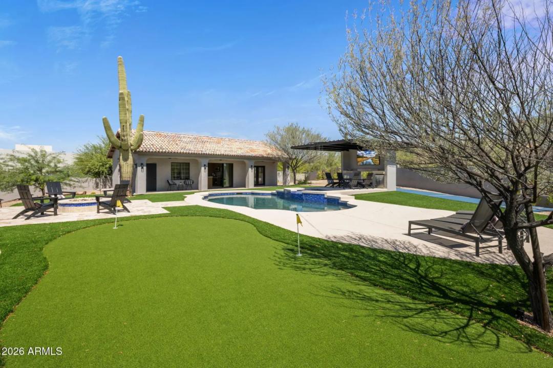 Real Estate Picture 38