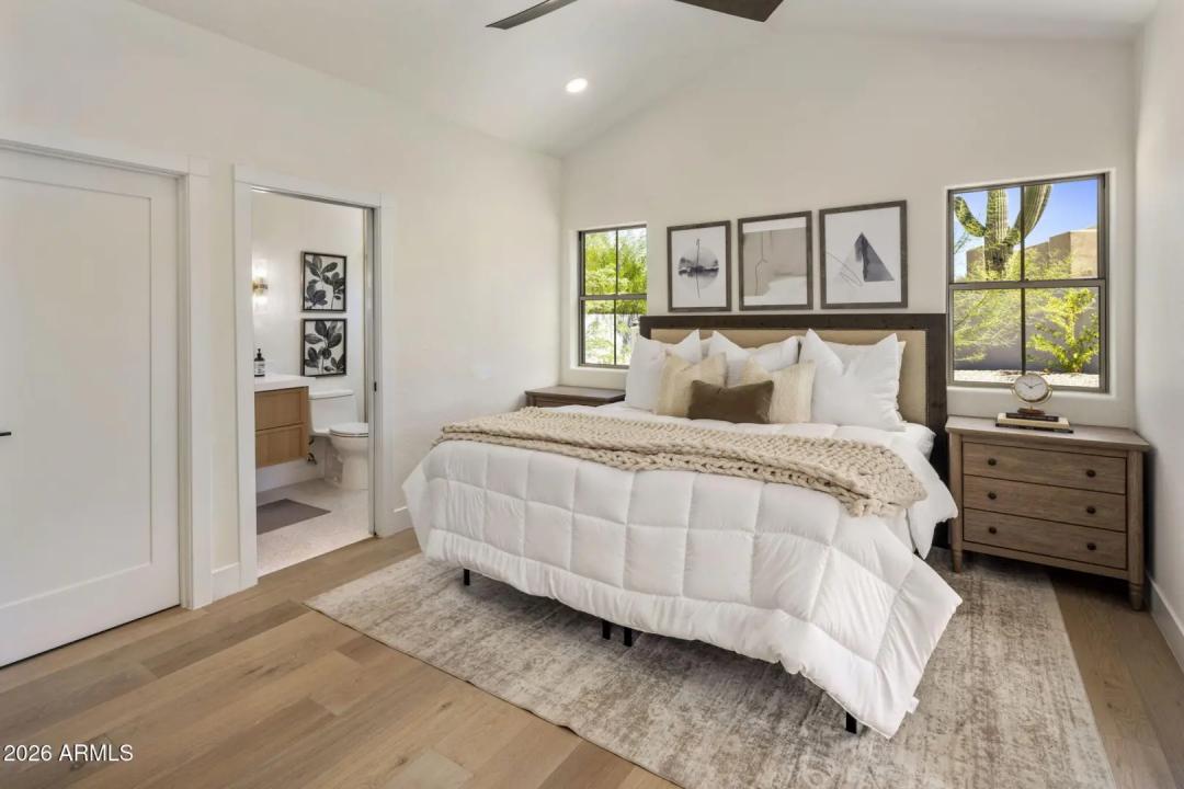 Real Estate Picture 43