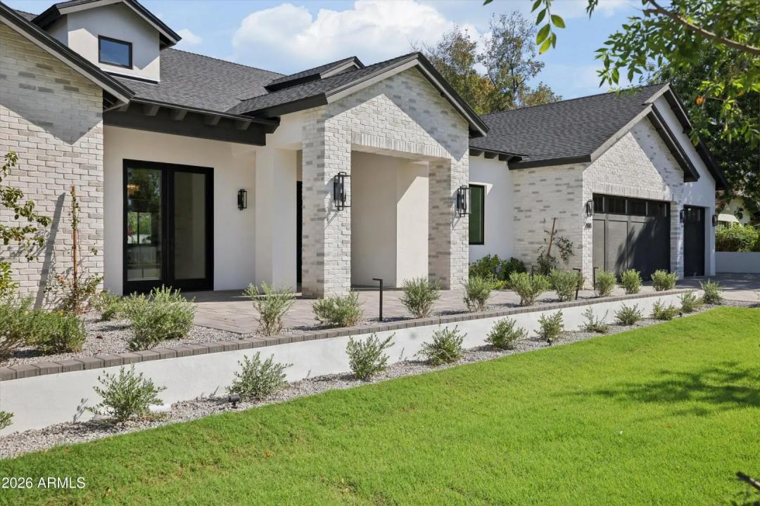 Real Estate Picture 2