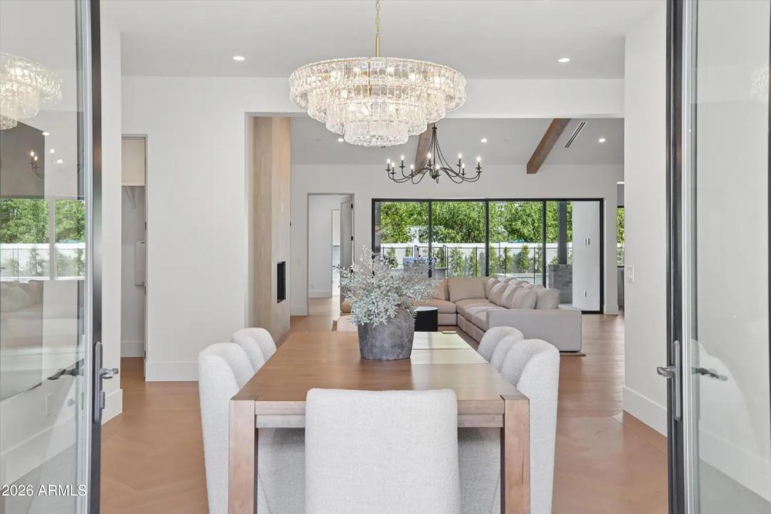Real Estate Picture 17