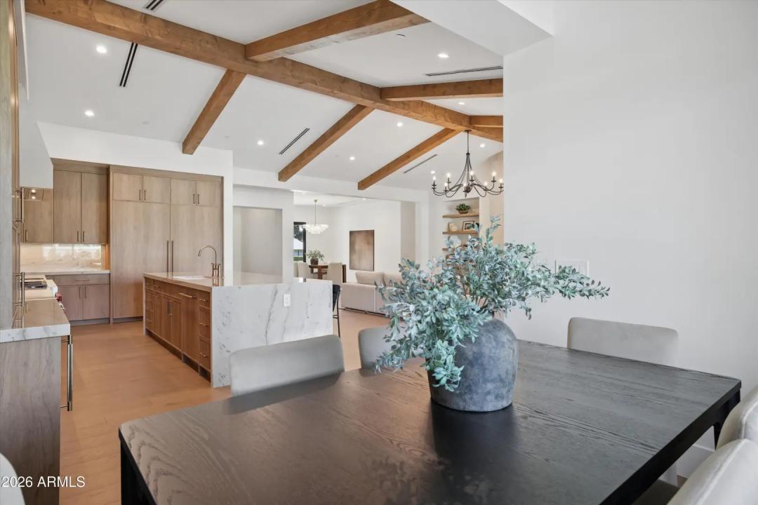 Real Estate Picture 15