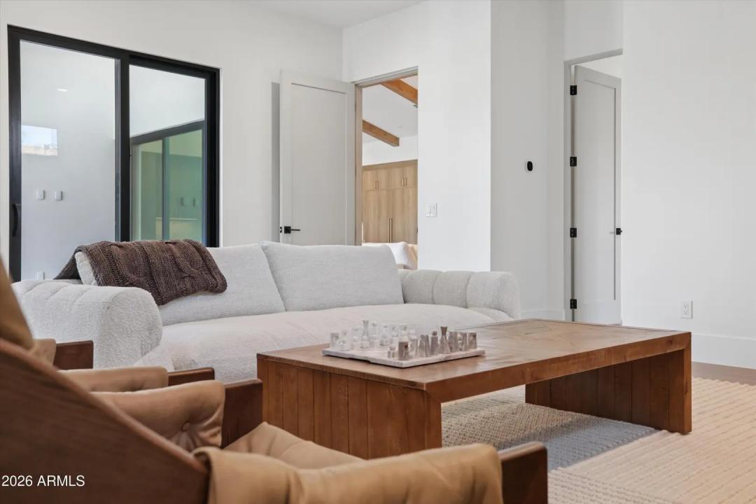 Real Estate Picture 24