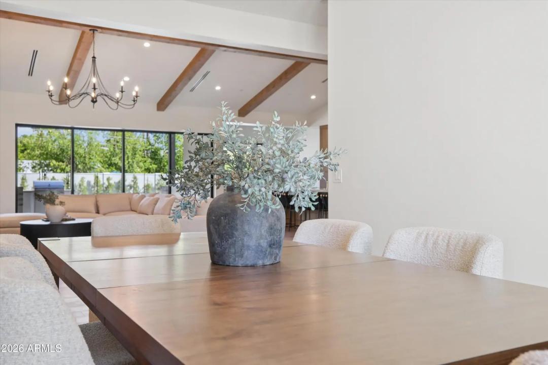 Real Estate Picture 16