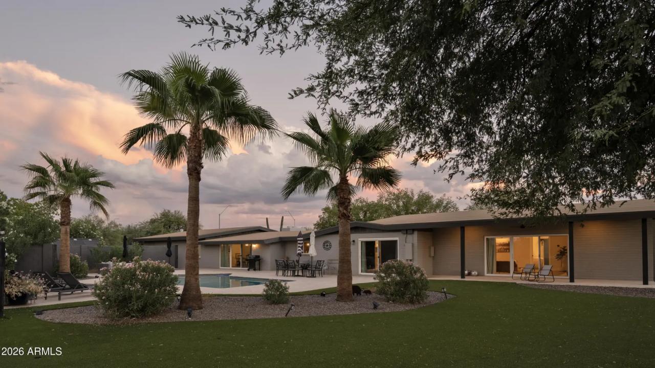 Real Estate Picture 18