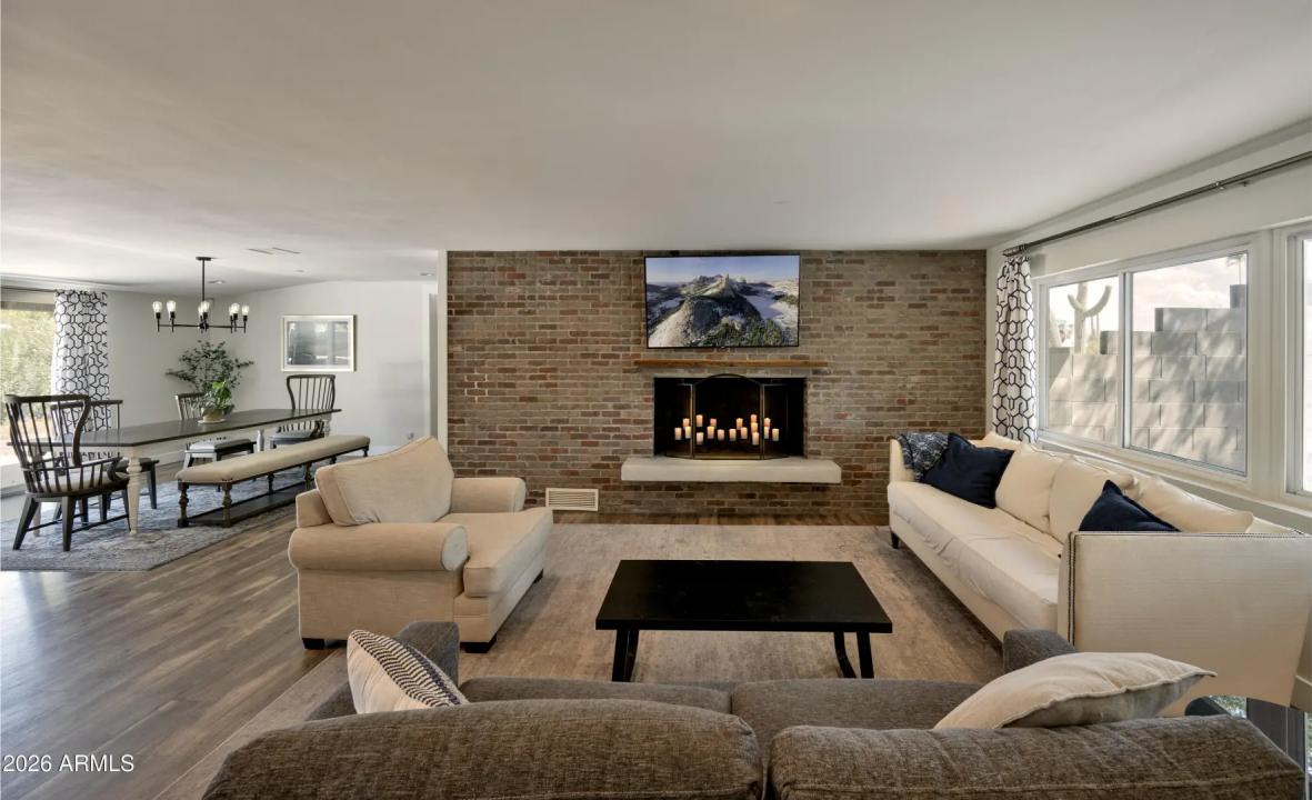 Real Estate Picture 2