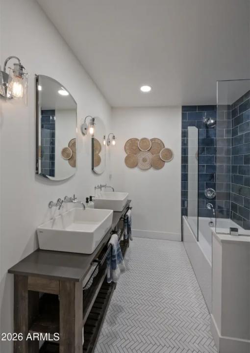 Real Estate Picture 14