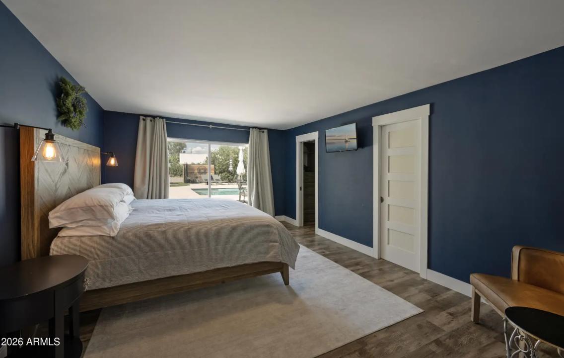 Real Estate Picture 15