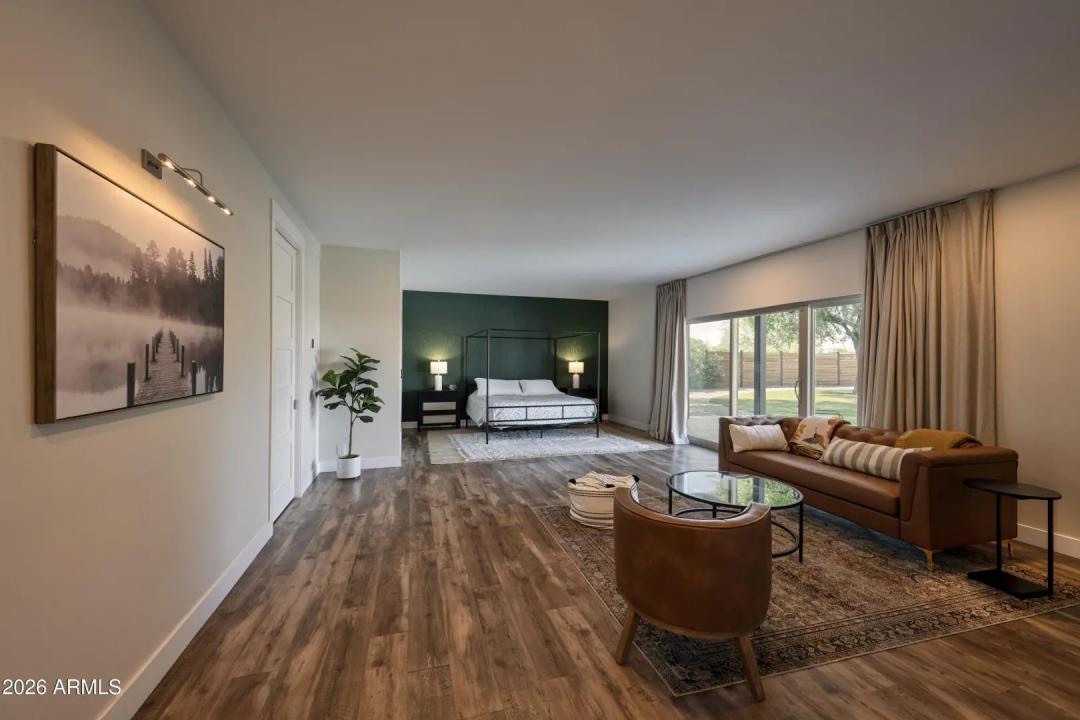 Real Estate Picture 9
