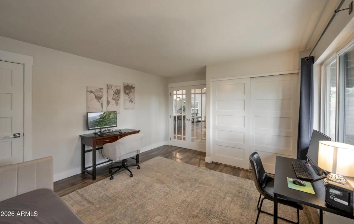 Real Estate Picture 8
