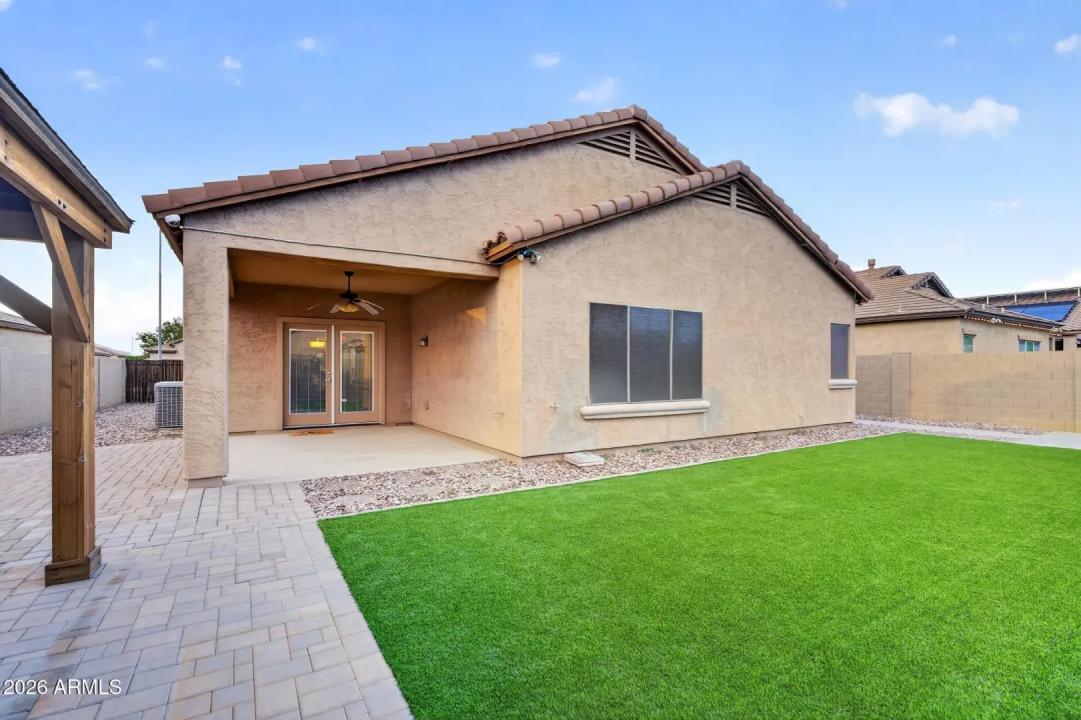 Real Estate Picture 19