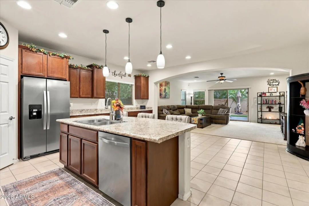 Real Estate Picture 15