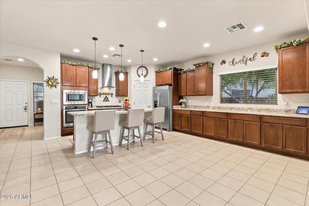 Real Estate Picture 19