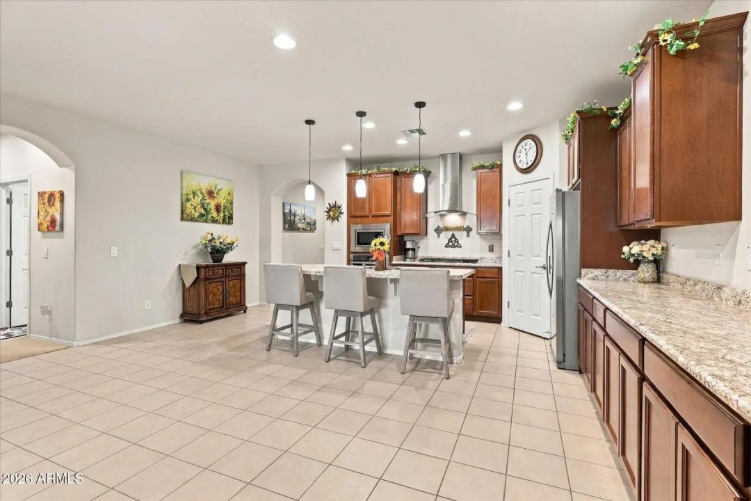 Real Estate Picture 20