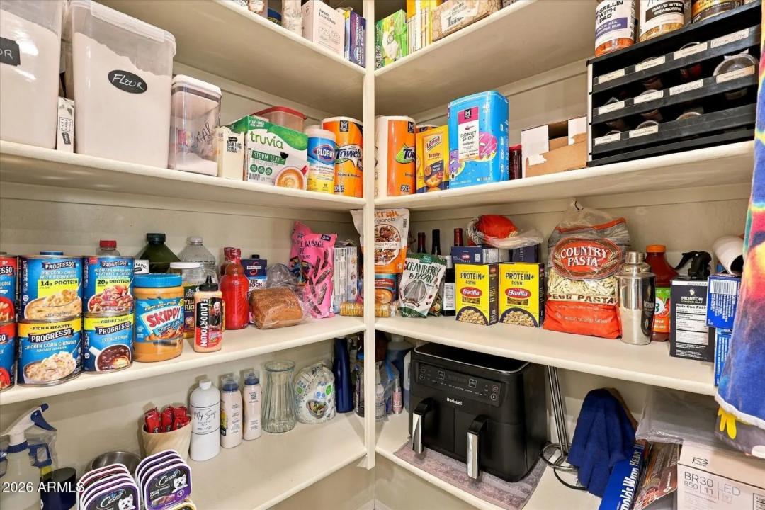 Real Estate Picture 23