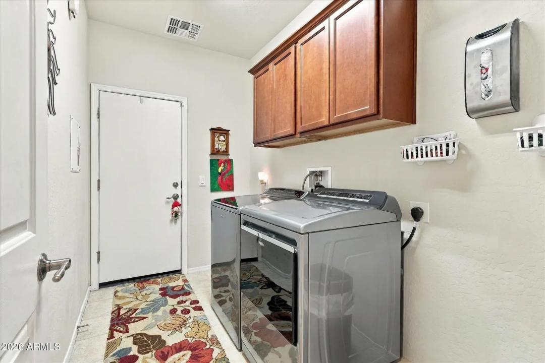 Real Estate Picture 36