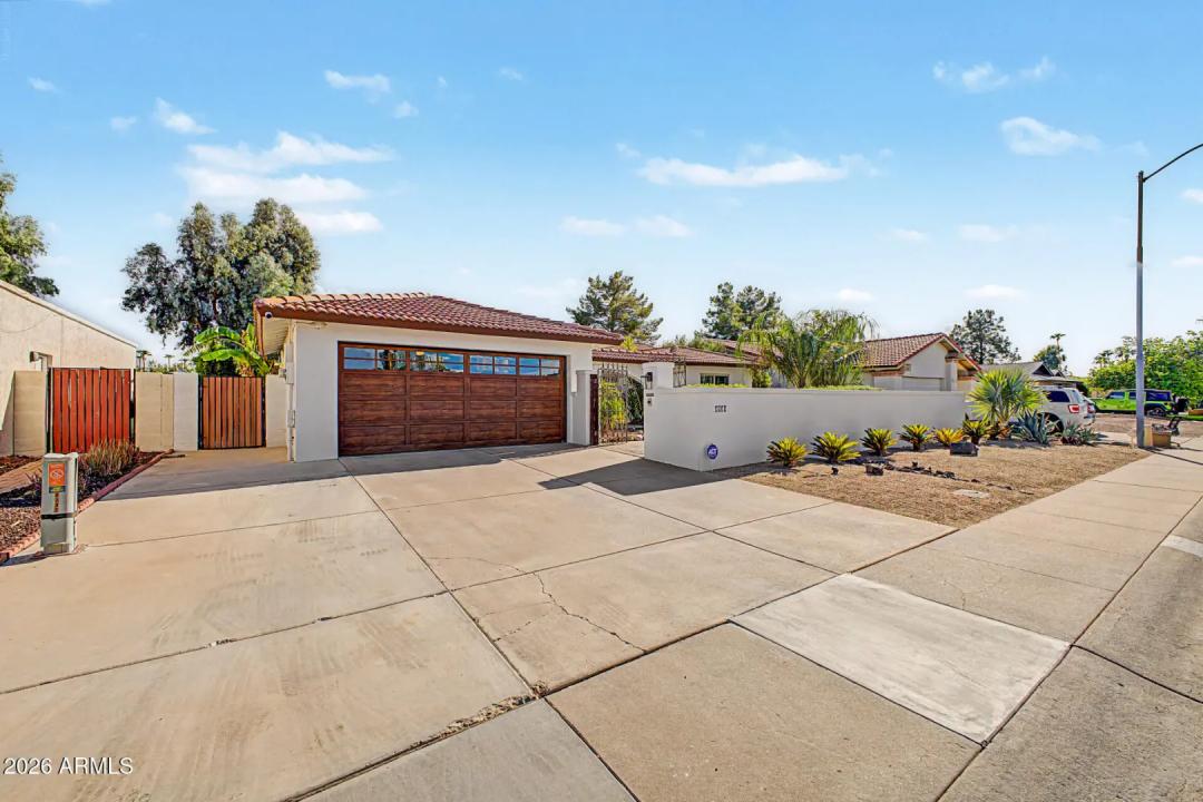 Real Estate Picture 2