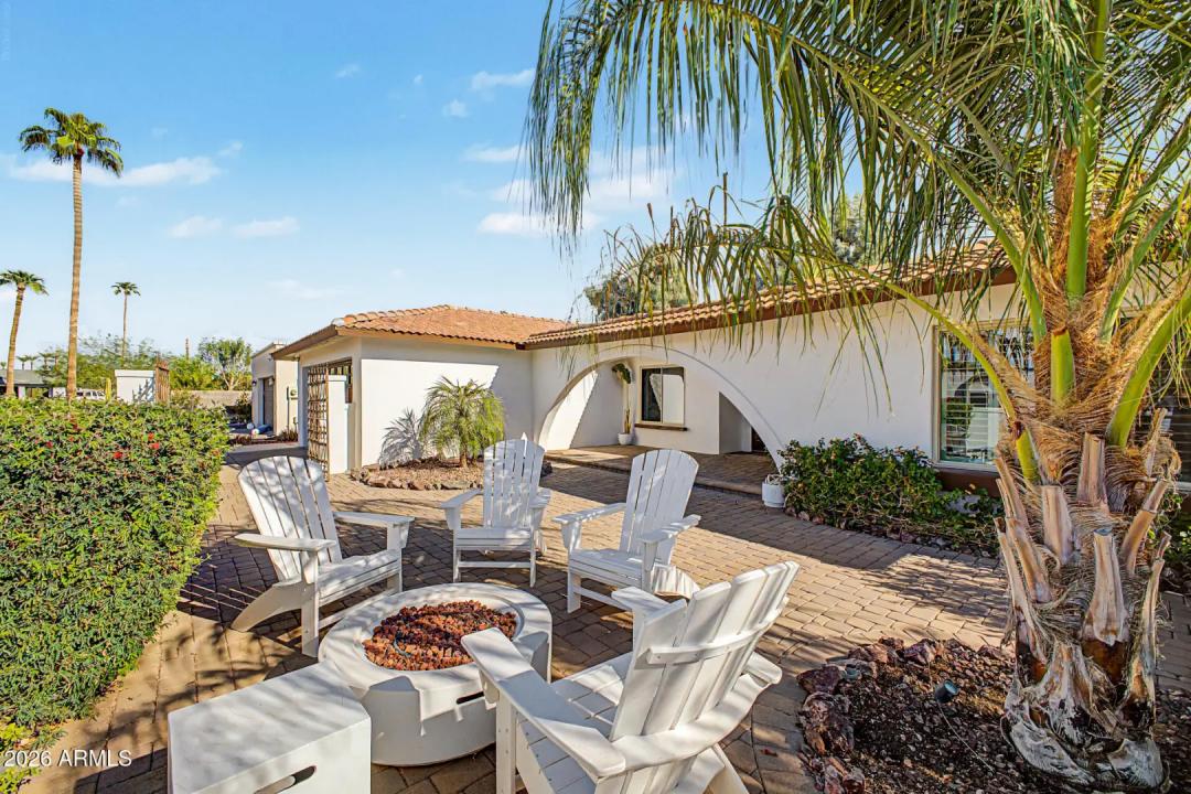 Real Estate Picture 6