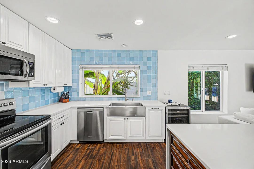 Real Estate Picture 21