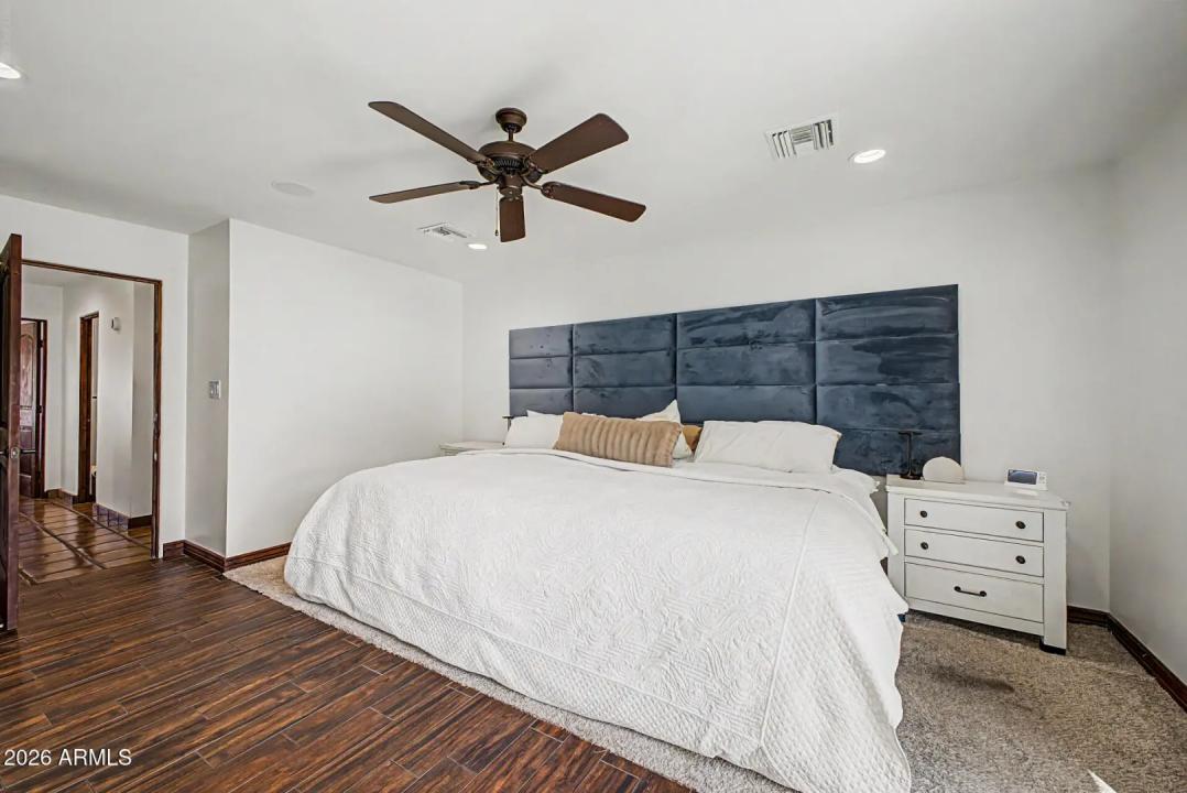 Real Estate Picture 26