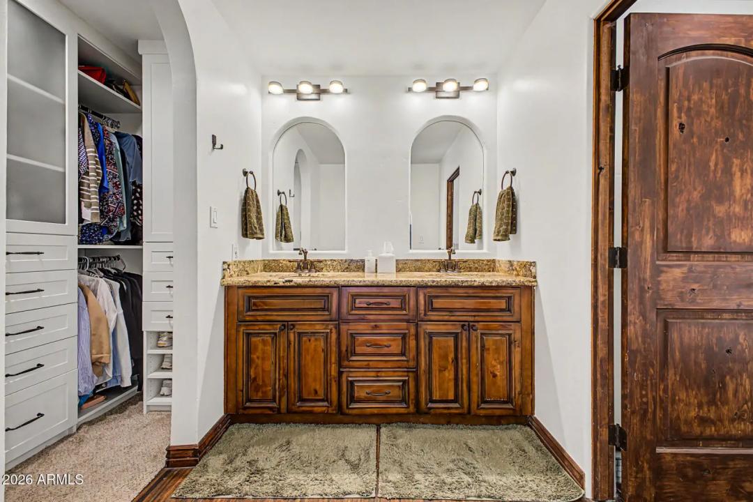 Real Estate Picture 28
