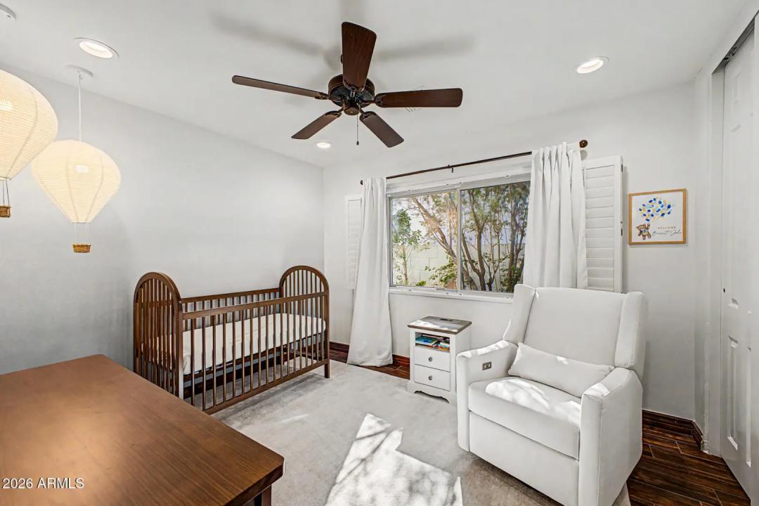 Real Estate Picture 32