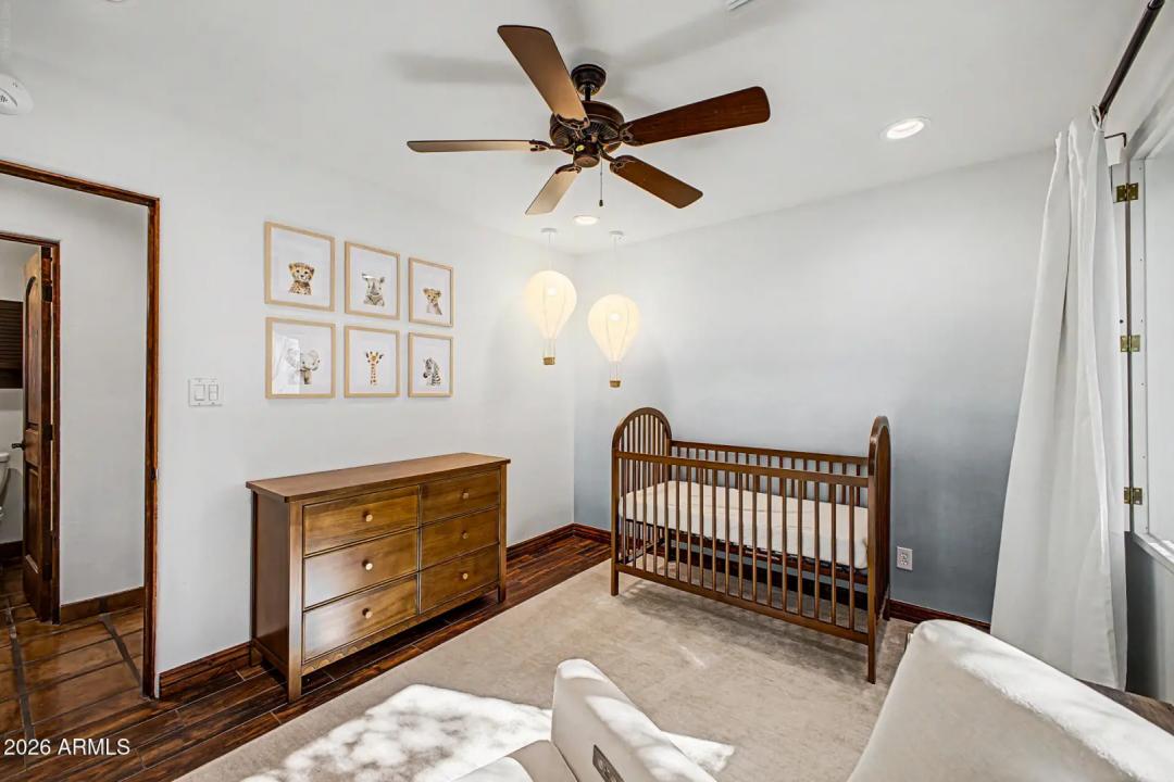 Real Estate Picture 33
