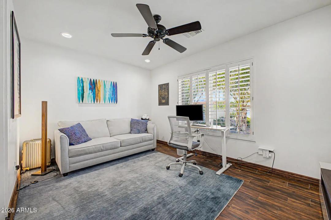 Real Estate Picture 35