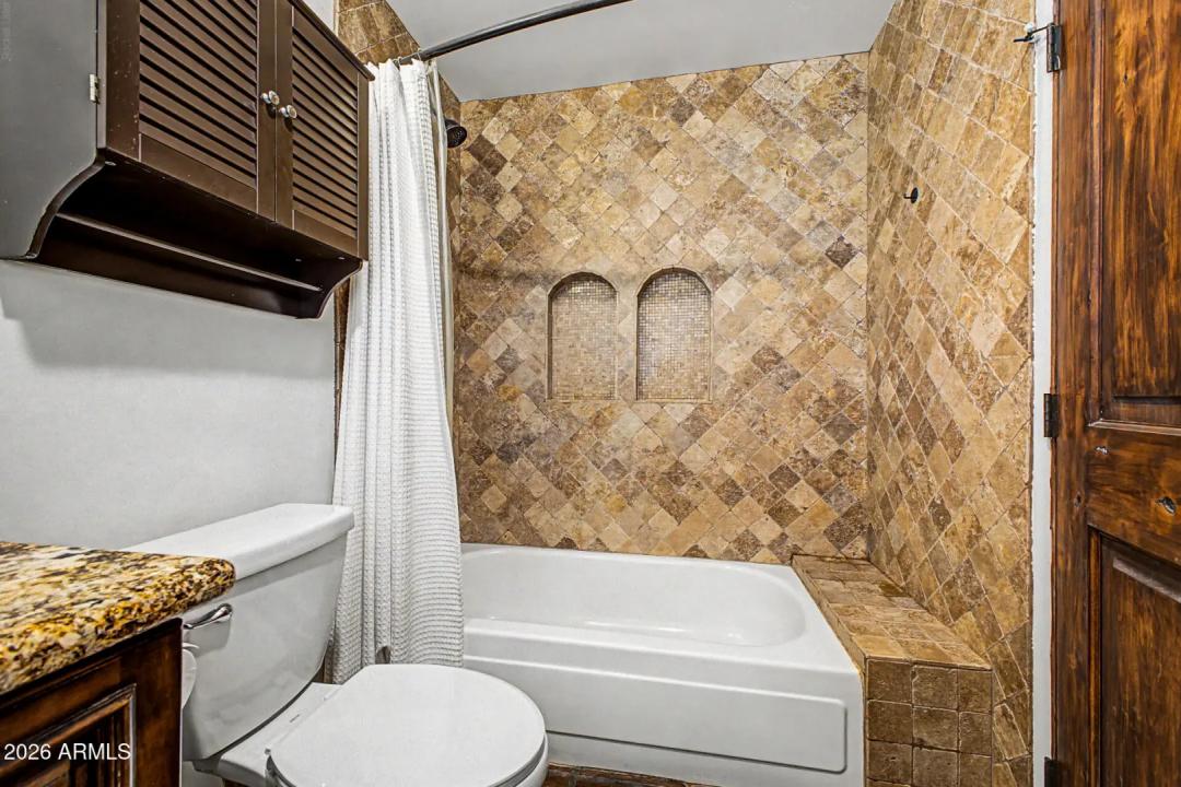 Real Estate Picture 39