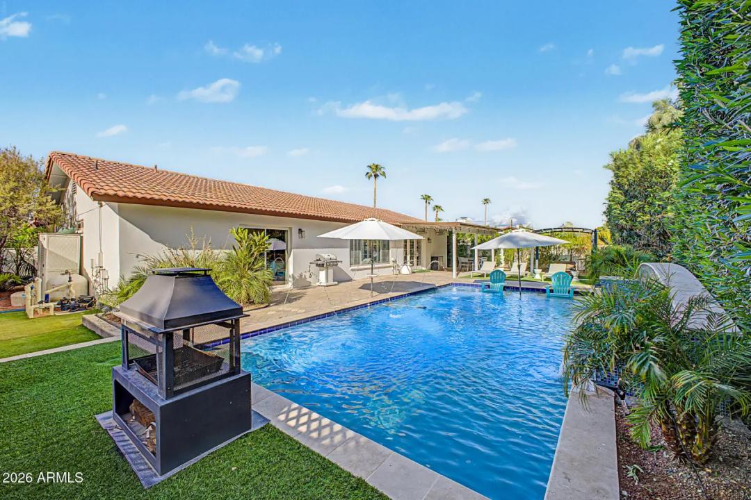 Real Estate Picture 42