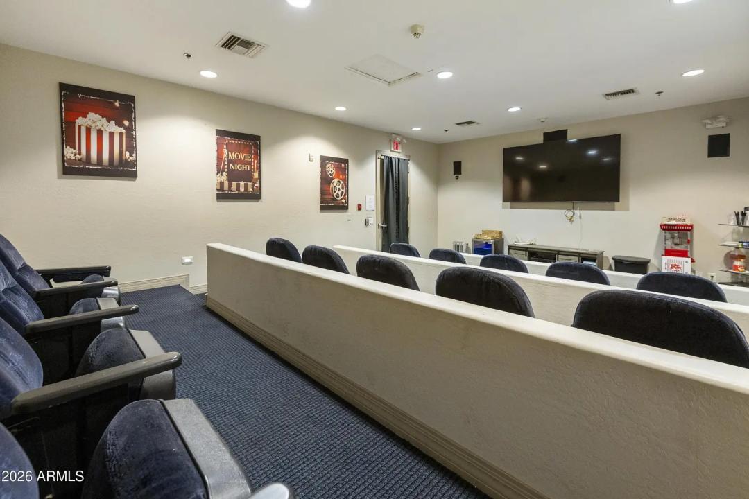 Real Estate Picture 32