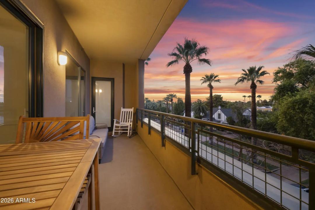 Real Estate Picture 23