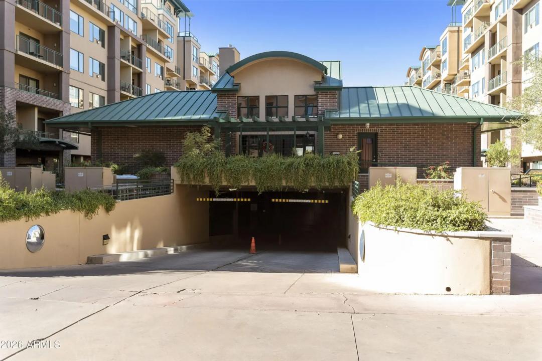 Real Estate Picture 33
