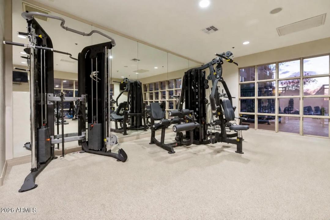 Real Estate Picture 30