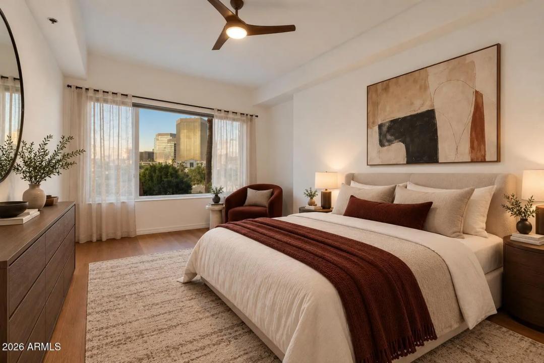 Real Estate Picture 14