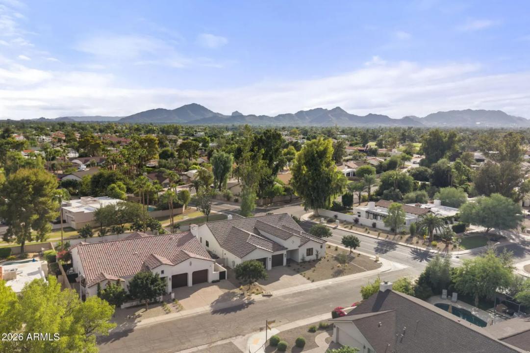 Real Estate Picture 37
