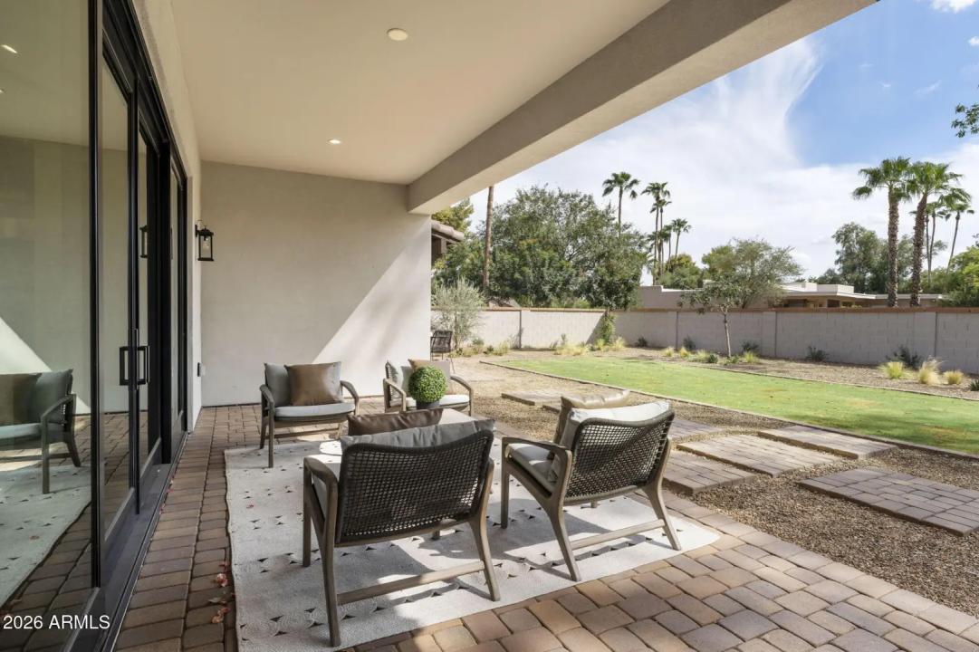 Real Estate Picture 33