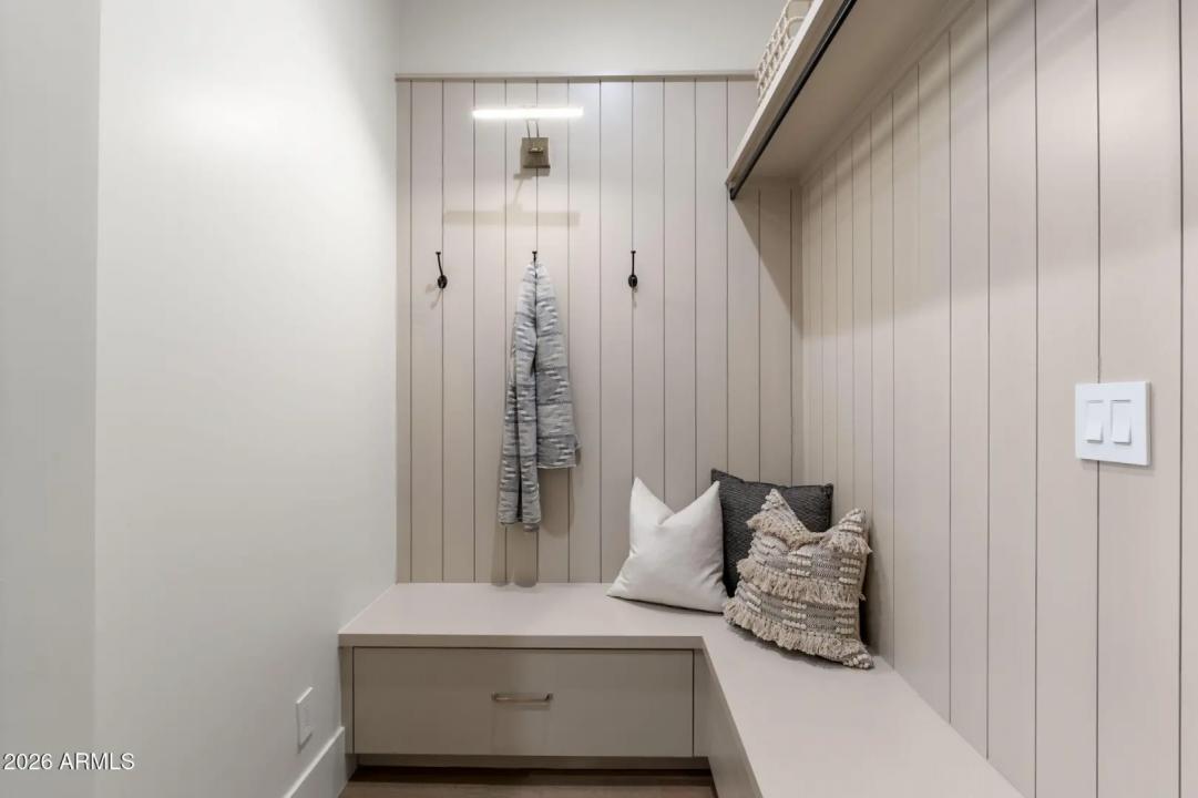 Real Estate Picture 29