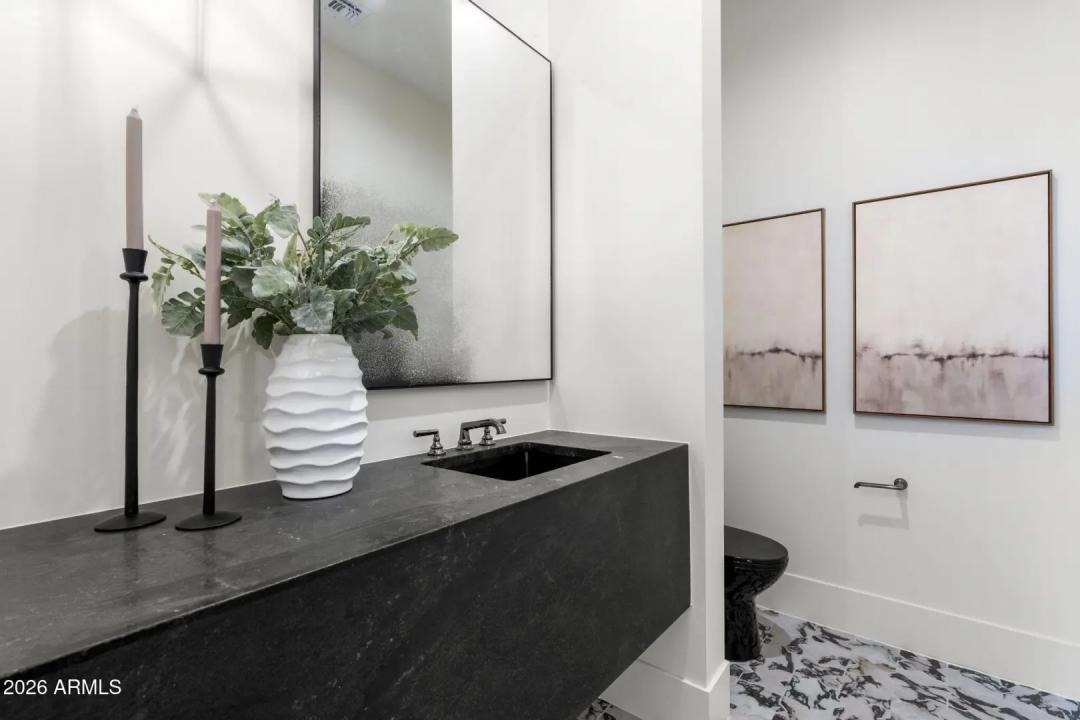 Real Estate Picture 30
