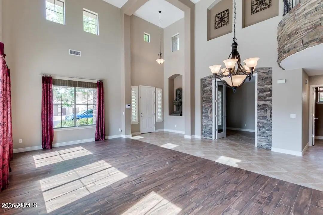 Real Estate Picture 6