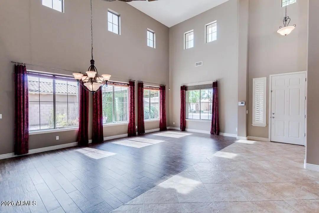 Real Estate Picture 7