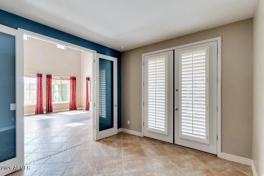 Real Estate Picture 8